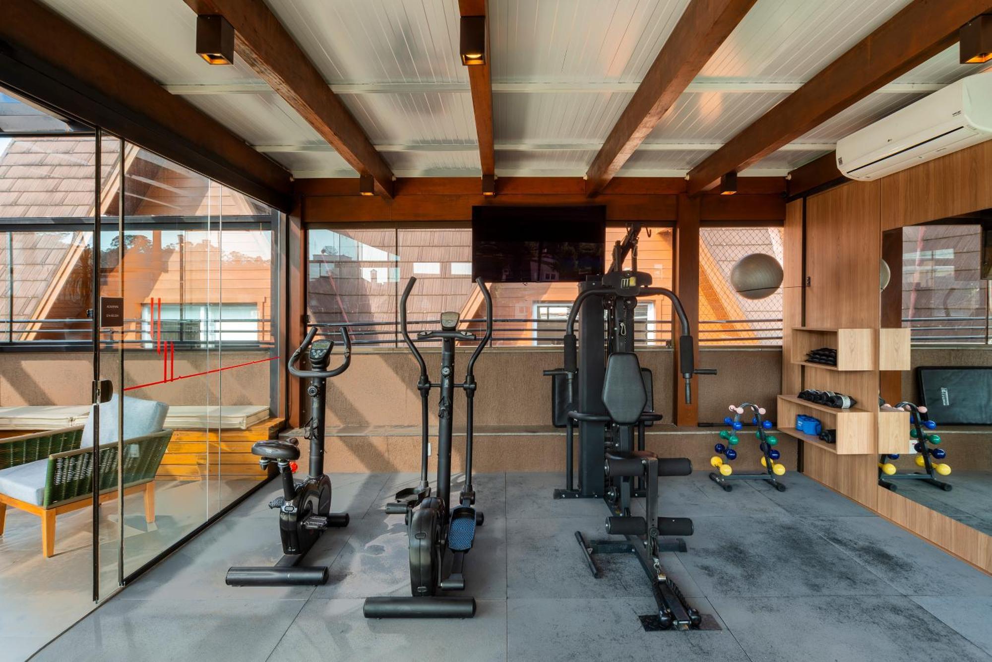 Hotel Laghetto Stilo Centro Gramado Exterior photo The gym at the hotel